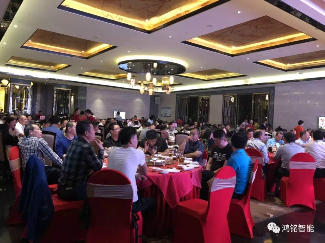 鴻銘|全自動(dòng)制盒機(jī)|天地蓋成型機(jī)|全自動(dòng)禮品盒機(jī)|-鴻銘機(jī)械