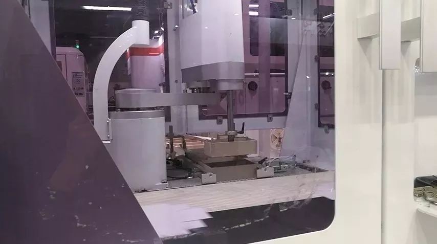 1573086430432383.jpg 640.webp (6).jpg